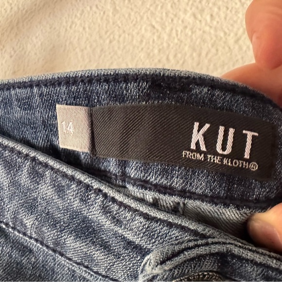 Kut from the Kloth Madeline Boyfriend Denim Plus Short 14 Casual Everyday Style - Picture 7 of 16